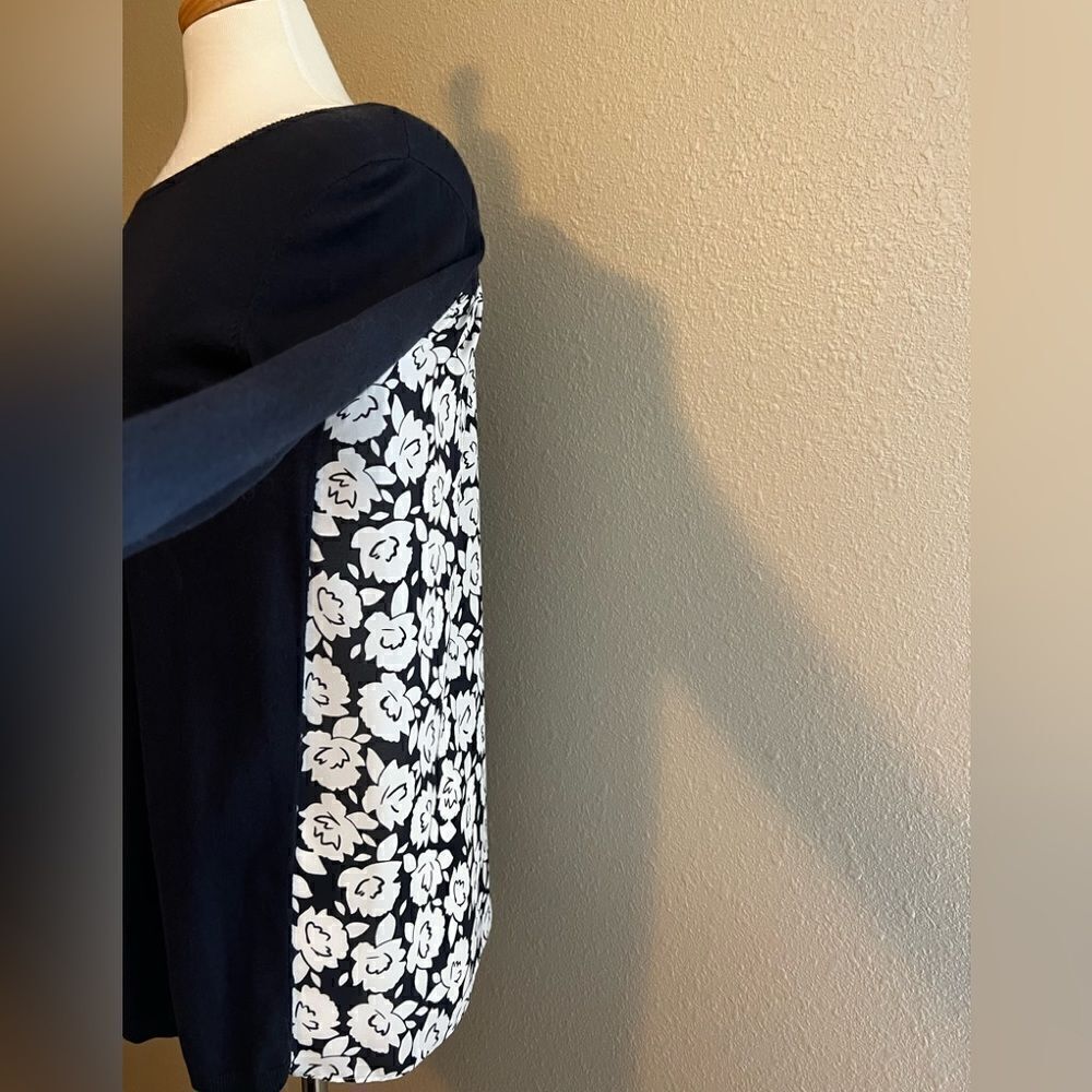 LOFT XS Mixed Media tunic - Picture 3 of 5
